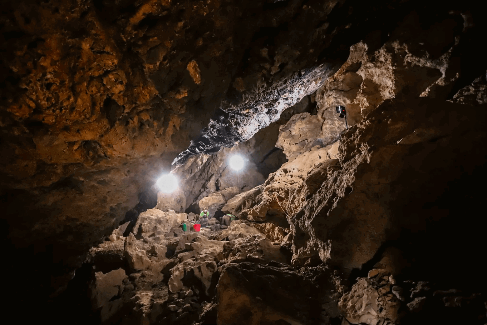 Интерьер Cueva de los Murciélagos de Albuñol, или "Пещеры летучих мышей", расположенной на побережье Гранады, к югу от Сьерра-Невады. Фото Blas Ramos RodrÃguez